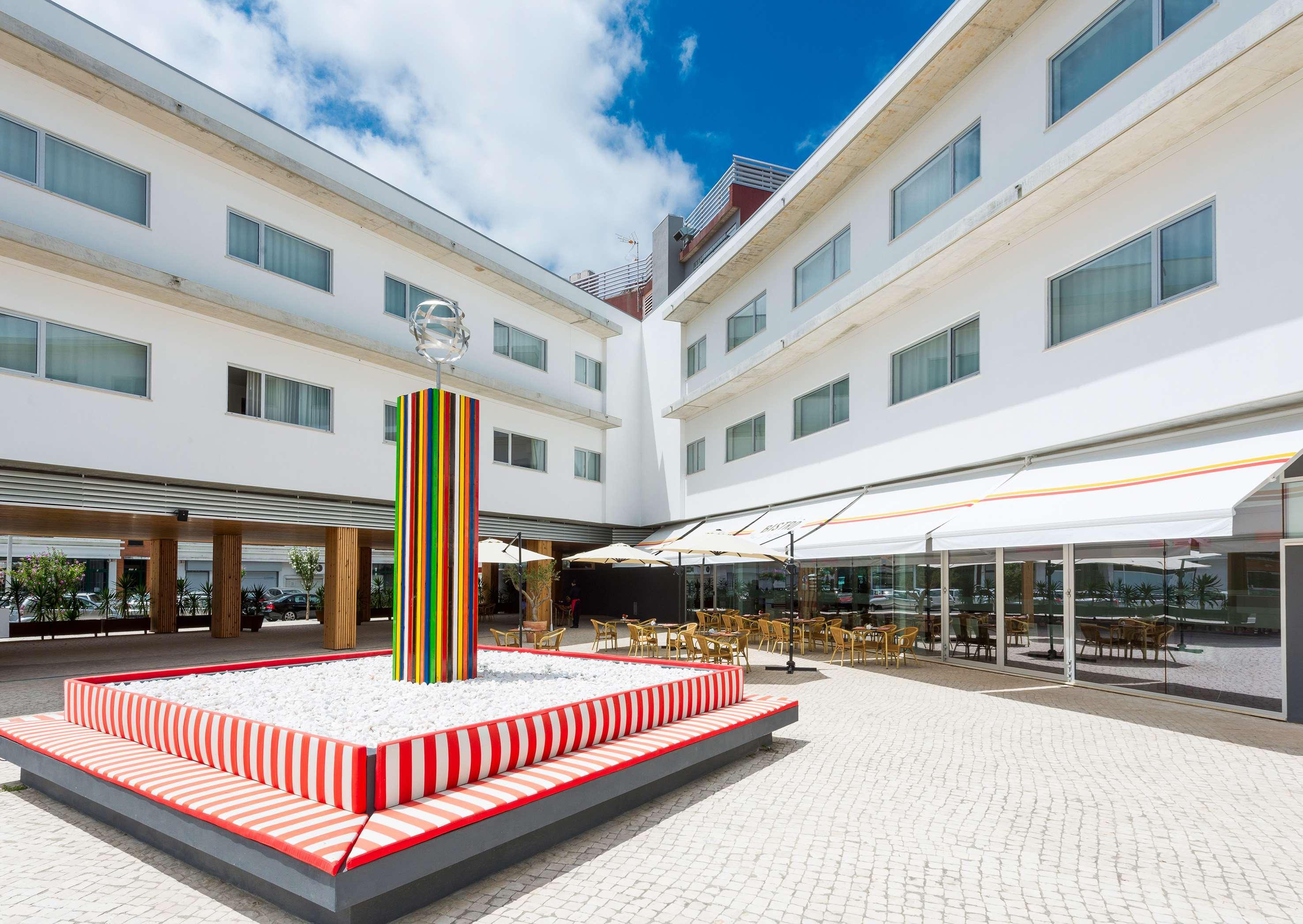 Hotel Tryp By Wyndham Leiria Exterior foto
