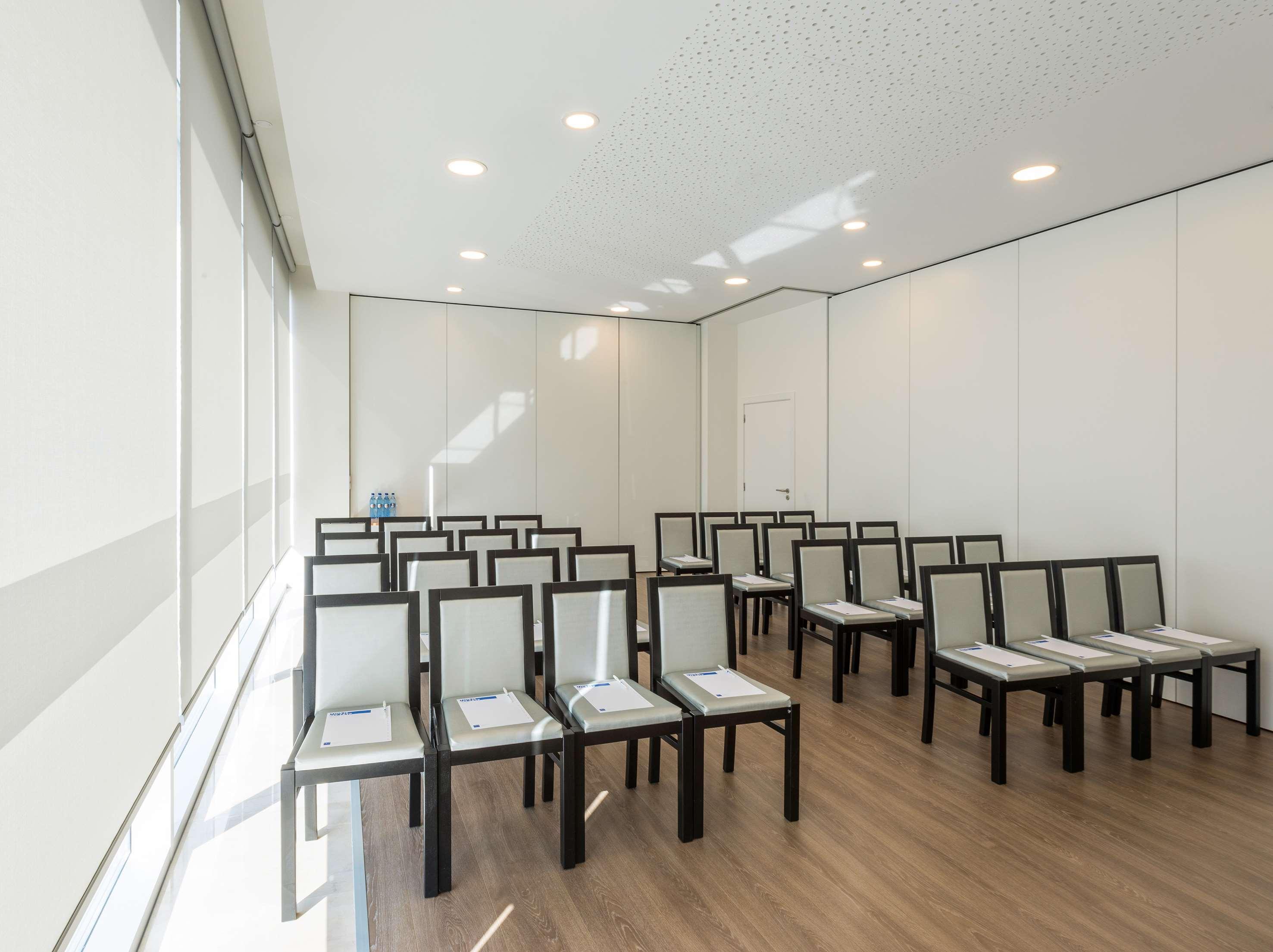 Hotel Tryp By Wyndham Leiria Exterior foto